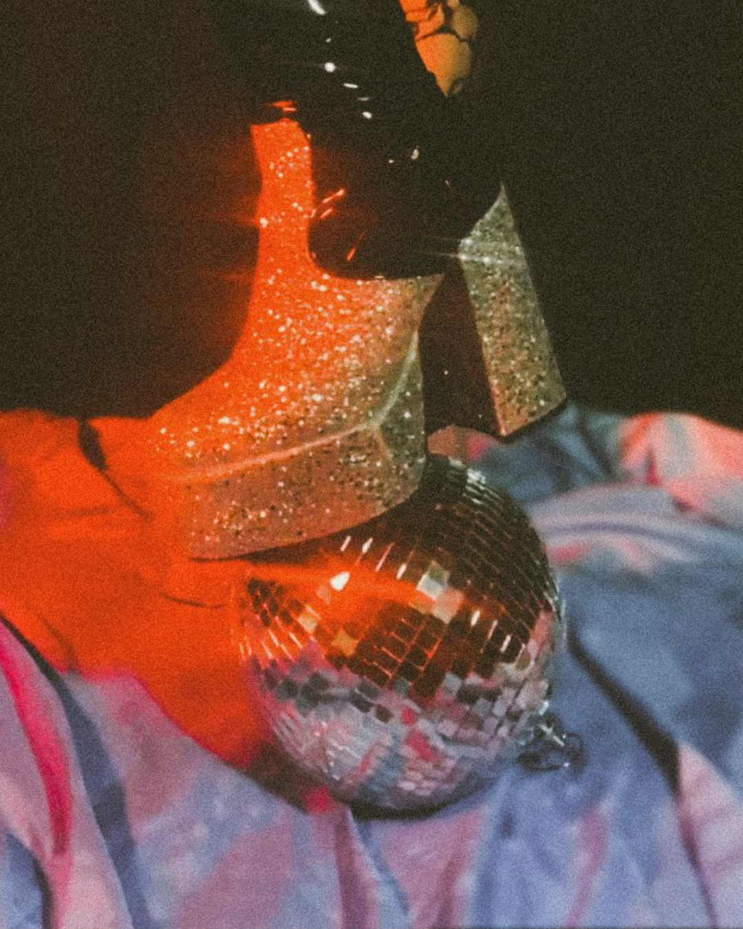 LOVE ME ON THE DANCEFLOOR – post IG